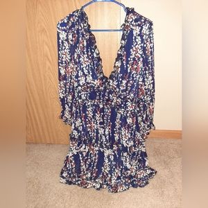 M Open Back V-cut dress